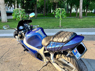 Suzuki GSX-R 600 A2 foto 3