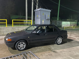 Mazda 323 foto 6