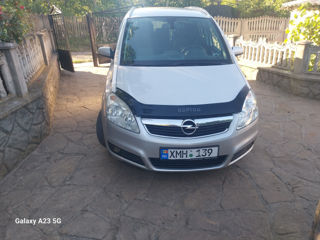 Opel Zafira foto 3