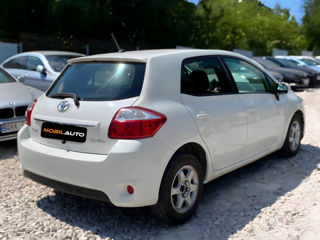 Toyota Auris foto 5