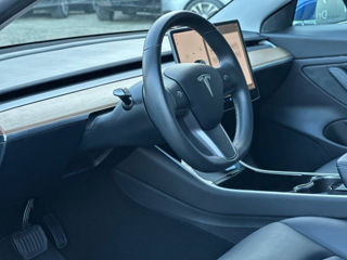 Tesla Model 3 foto 12