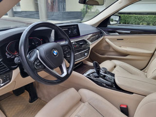 BMW 5 Series foto 6