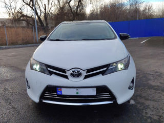 Toyota Auris foto 2