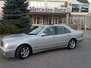 Mercedes E Class foto 3