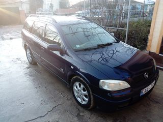 Opel Astra foto 1