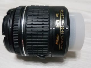Nikon AF-P DX Nikkor 18-55mm f/3.5-5.6G VR foto 1