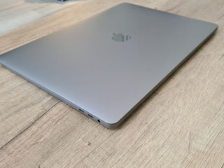 Macbook Pro 15 2018 (i9 8x 4.00Ghz, 16Gb, 256Gb, Radeon Pro 555 4Gb) foto 7