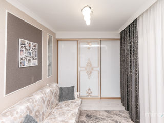 Apartament cu 3 camere, 80 m², Buiucani, Chișinău foto 3