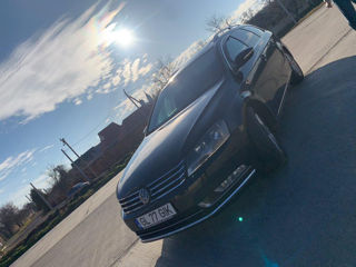 Volkswagen Passat foto 3