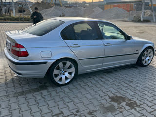 BMW 3 Series foto 3