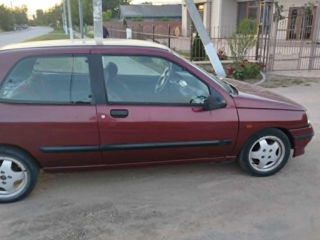 Renault Clio foto 6