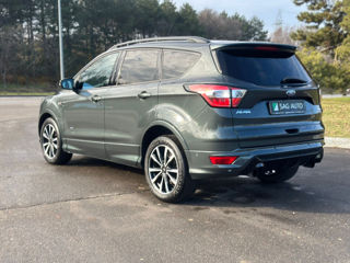 Ford Kuga foto 2