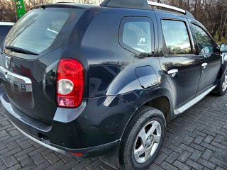 Dezmembrare Dacia Duster   2013  4x2  /  4x4  Benzin/diesel foto 7