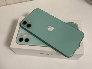 Vând iPhone 11 green