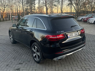 Mercedes GLC foto 6