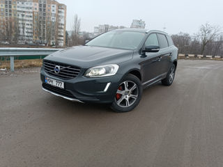 Volvo XC60 foto 1