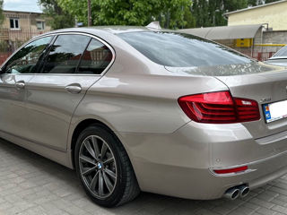 BMW 5 Series foto 4