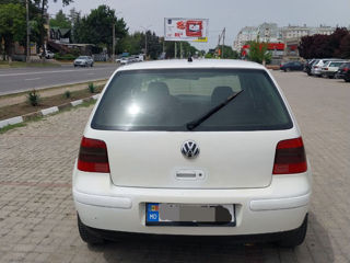 Volkswagen Golf foto 4