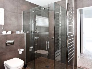 Cabine de duș din sticlă călită la comandă foto 8