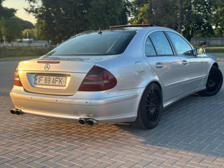 Mercedes E-Class foto 6