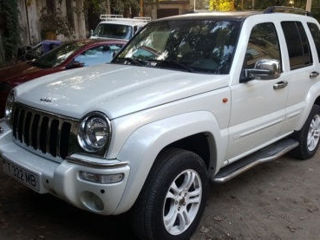 Jeep Cherokee foto 3