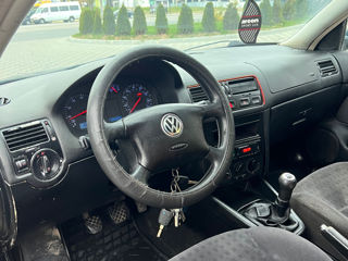 Volkswagen Jetta foto 8