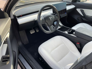 Tesla Model 3 foto 5