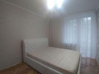 Apartament cu 1 cameră, 40 m², Telecentru, Chișinău foto 3