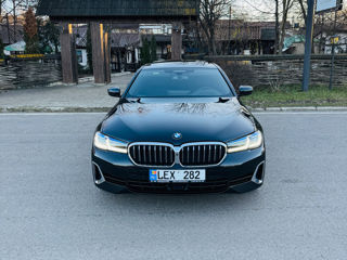 BMW 5 Series foto 10