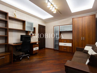 Apartament cu 4 camere, 151 m², Centru, Chișinău foto 7