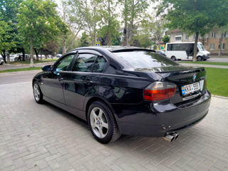 BMW 3 Series foto 6