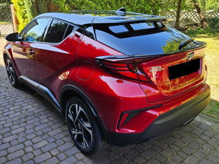 Toyota C-HR foto 4