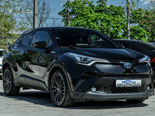 Toyota C-HR foto 1