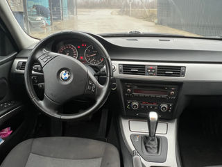 BMW 3 Series foto 4