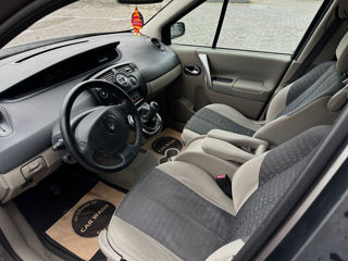 Renault Grand Scenic foto 10