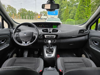 Renault Grand Scenic foto 9