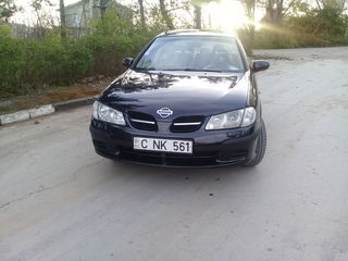 Nissan Almera foto 1