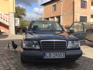 Mercedes E Class foto 1