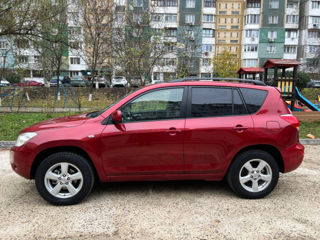 Toyota Rav 4 foto 4