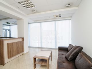 Chirie oficiu, 250 mp, euroreparație, Centru, 2875 € ! foto 1