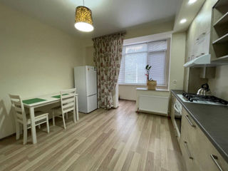 Apartament cu 1 cameră, 62 m², Centru, Chișinău foto 4