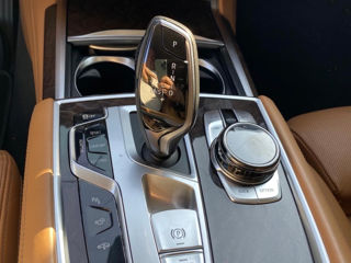 BMW 7 Series foto 5