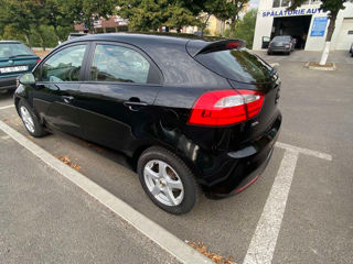 KIA Rio foto 2