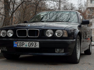 BMW 5 Series Touring foto 7