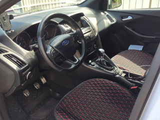 Ford Focus ST foto 8