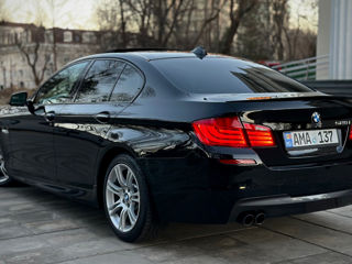 BMW 5 Series foto 4