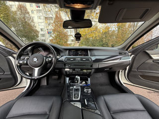 BMW 5 Series foto 4