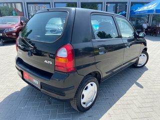 Suzuki Alto foto 5