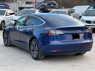 Tesla Model 3 foto 3