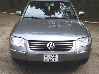 Volkswagen Passat foto 1